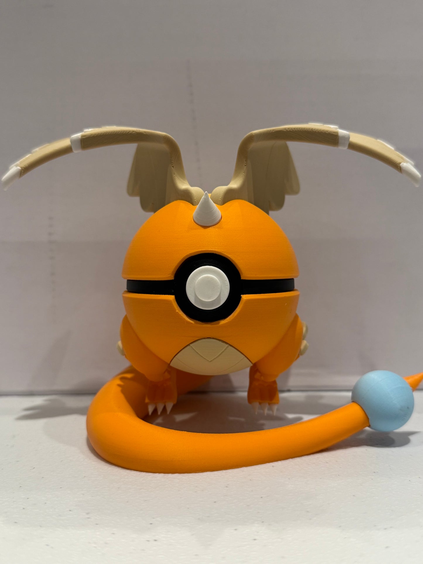 Mega Dragonite Pokéball