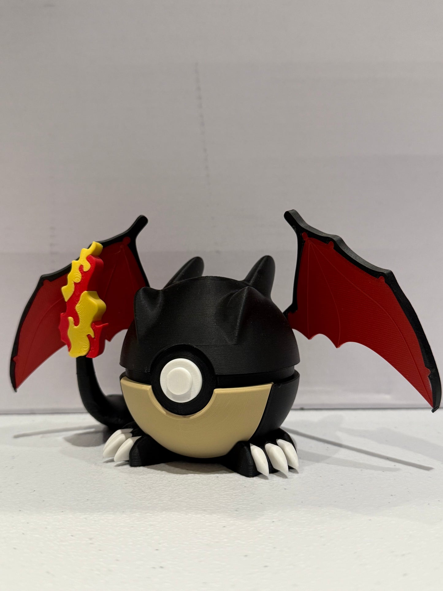 Shiny Mega Charizard Pokéball